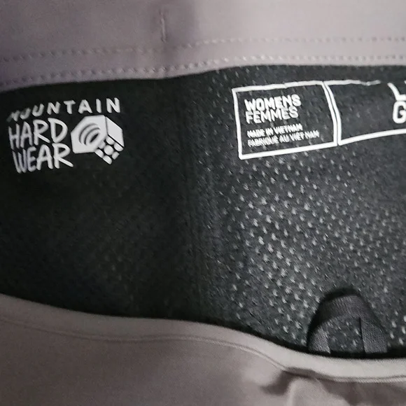 Mountain Hardwear Women's Gray Cargo Pants - Picture 2 of 5